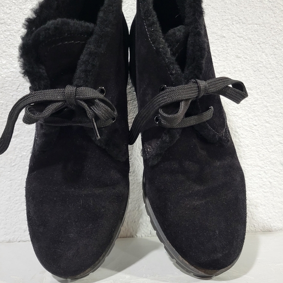 Prada Suede and Shearling Ankle Boots Size EU 39 / US 8.5 Black - Picture 5 of 9